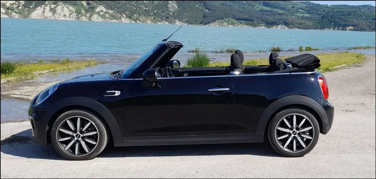 Usata Mini Cooper D Cabriolet 116 CV (85 kW) 2018 Nero Cabrio