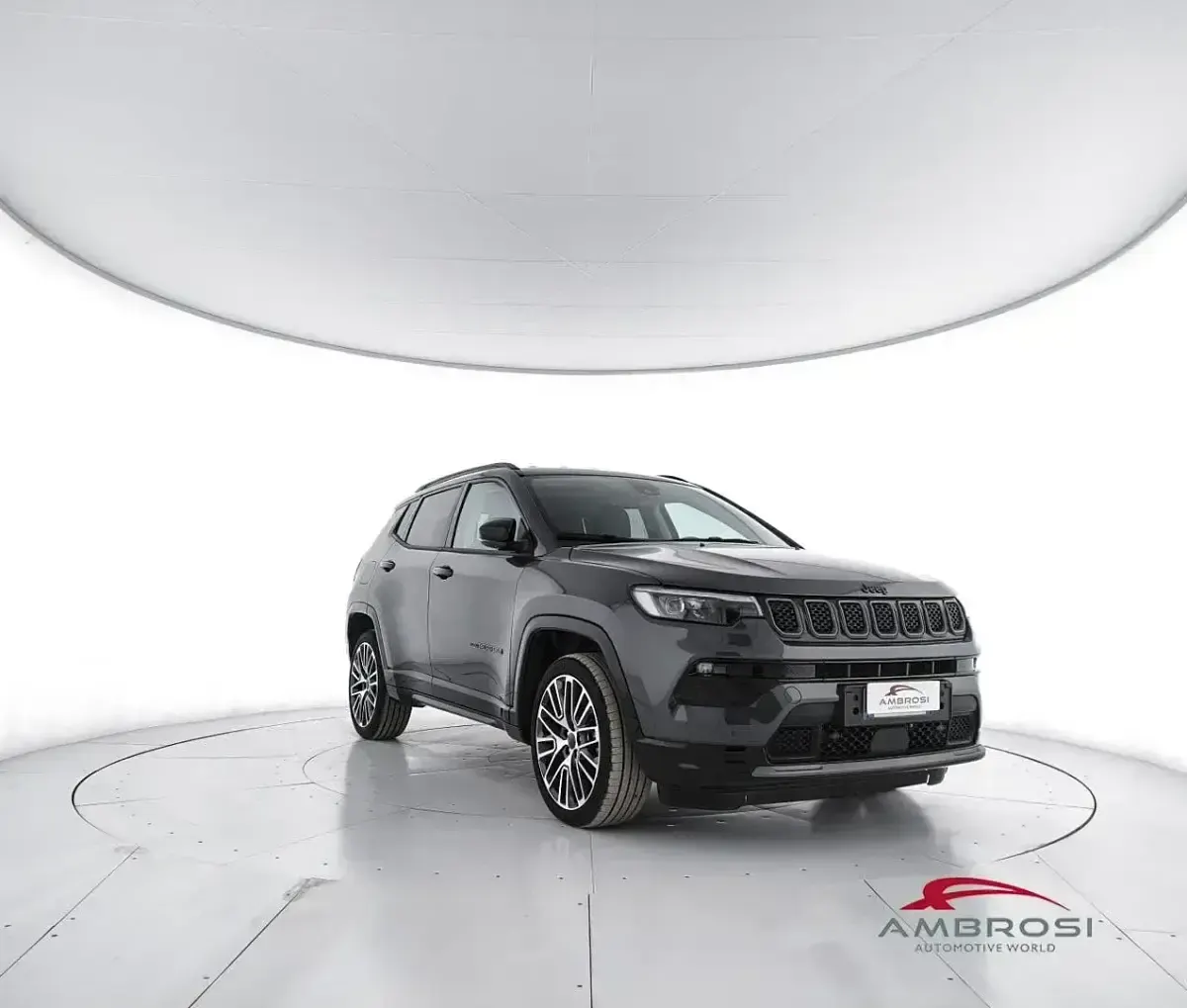 Usata Jeep Compass Summit 131 CV (96 kW) 2025 Grigio SUV