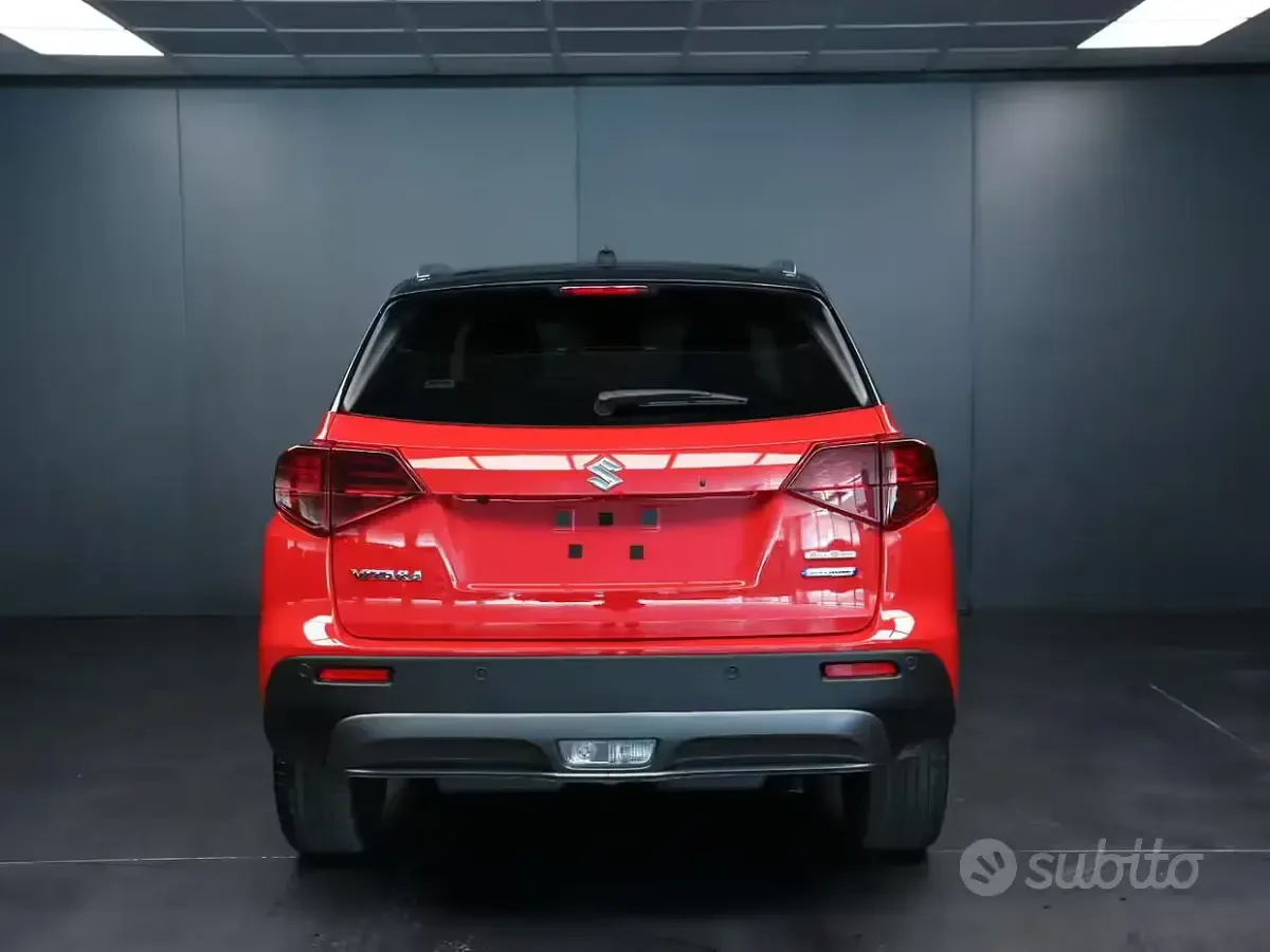 Nuova Suzuki Vitara 110 CV (80 kW) 2026 Rosso SUV
