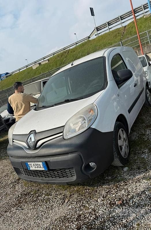 Usata Renault Kangoo 90 CV (66 kW) 2016 Bianco Monovolume