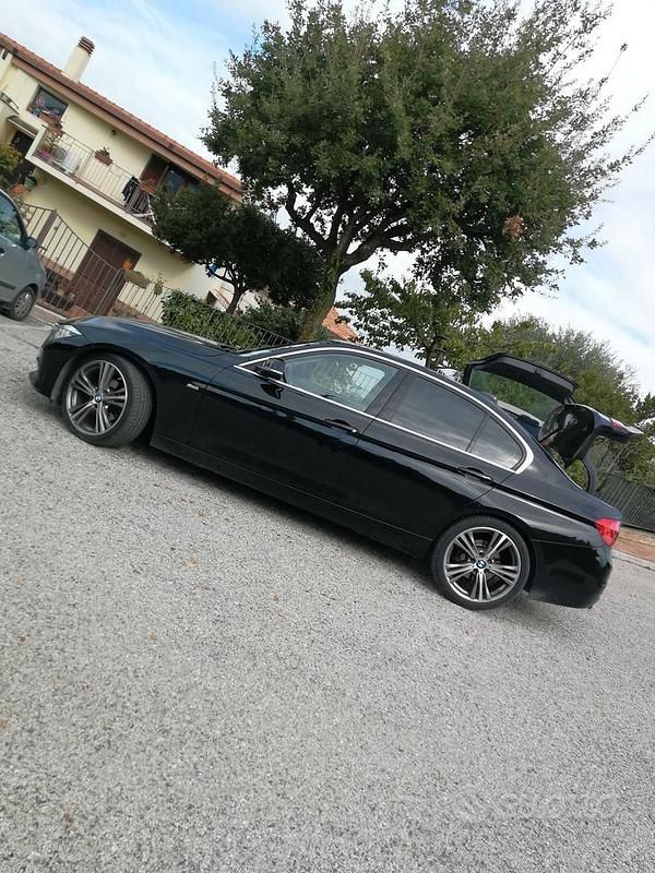 Usata BMW 318 M Sport 150 CV (110 kW) 2016 Nero Berlina