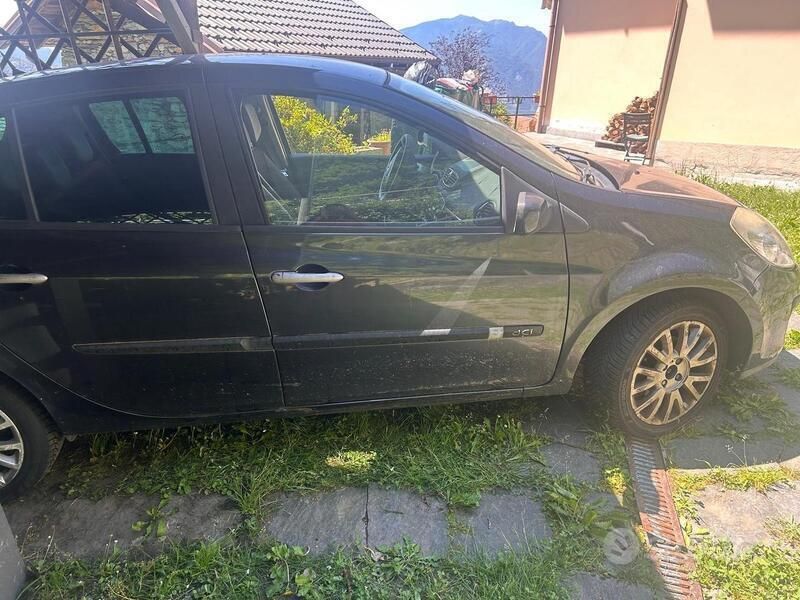 Usata Renault Clio II 85 CV (62 kW) 2008 Nero Utilitaria