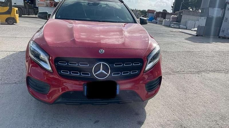 Usata Mercedes GLA200 Premium 136 CV (100 kW) 2018 SUV