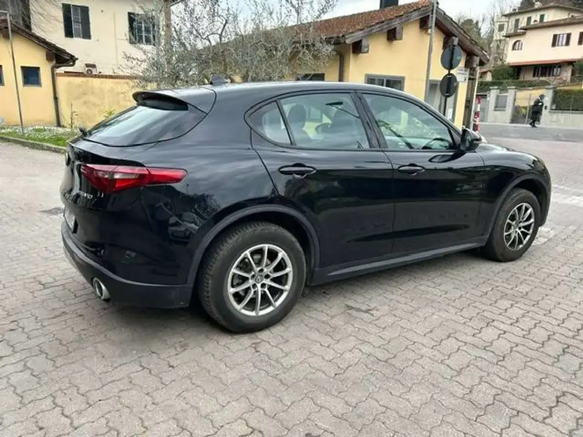 Usata Alfa Romeo Stelvio Super 190 CV (139 kW) 2019 Nero SUV