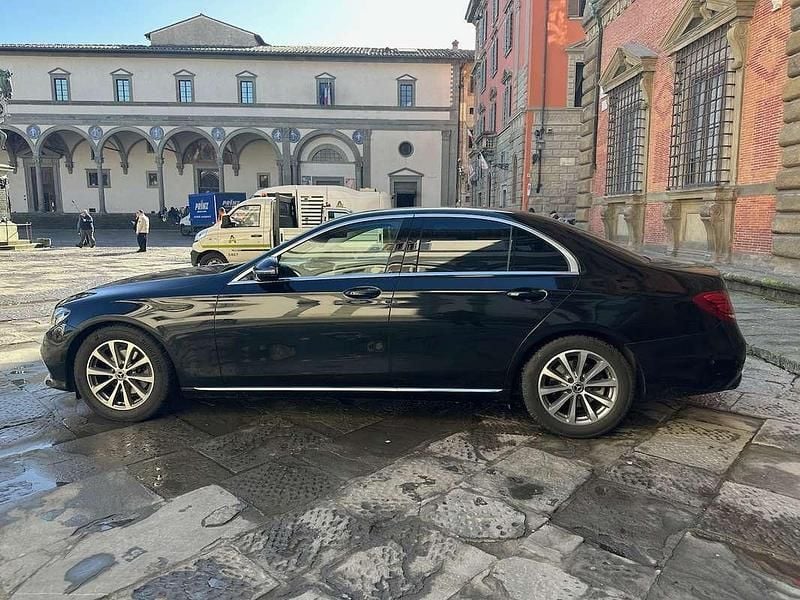 Begagnad Mercedes E200 Business 160 HK (117 kW) 2020 Svart Sedan