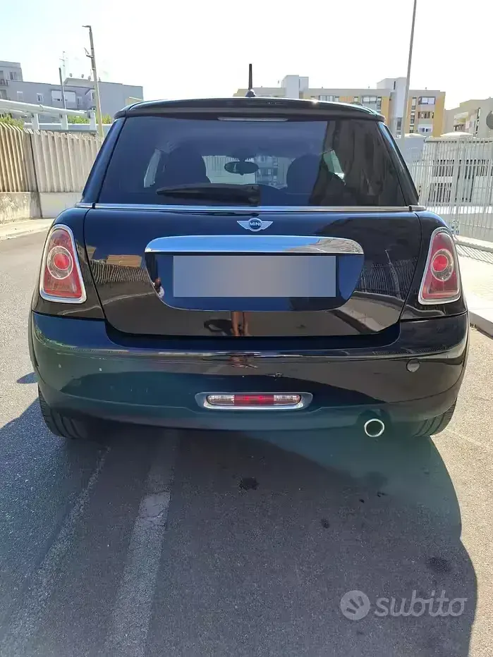 Usata Mini Coupé 75 CV (55 kW) 2012 Nero Coupé