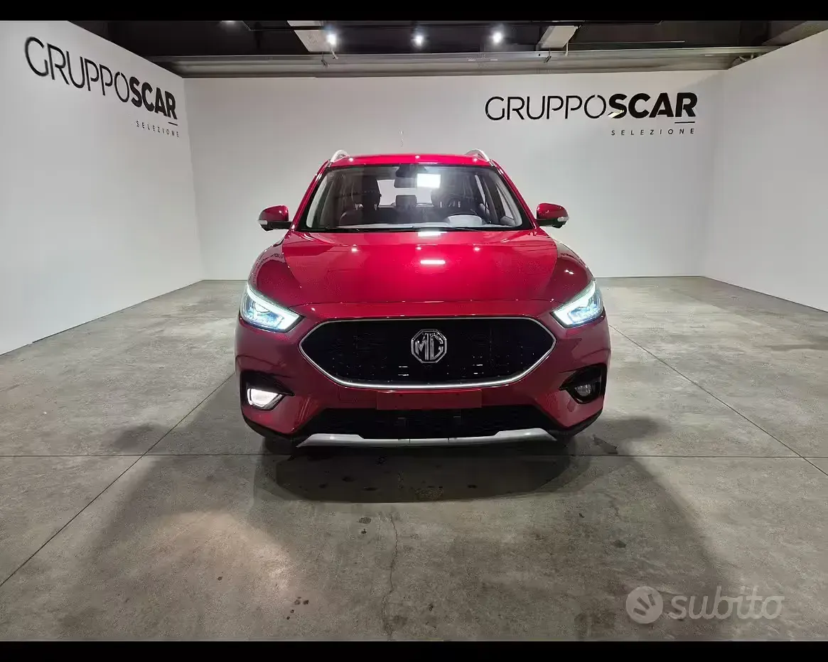 Usata MG ZS Luxury 106 CV (77 kW) 2024 Rosso SUV