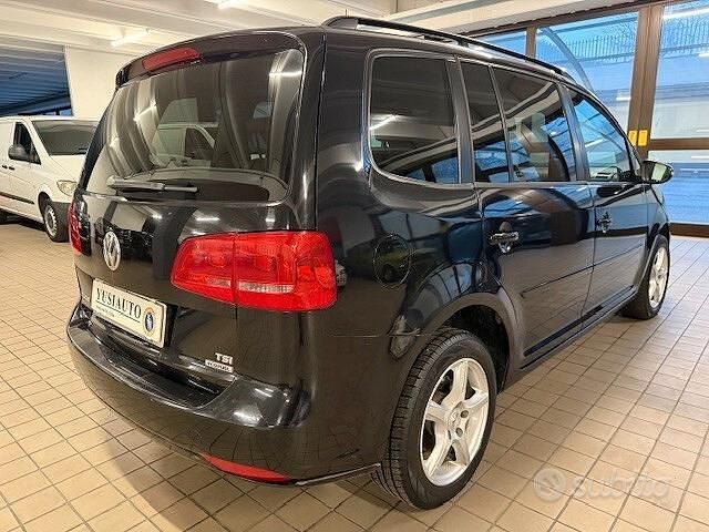 Usata VW Touran Comfortline 150 CV (110 kW) 2011 Nero Monovolume