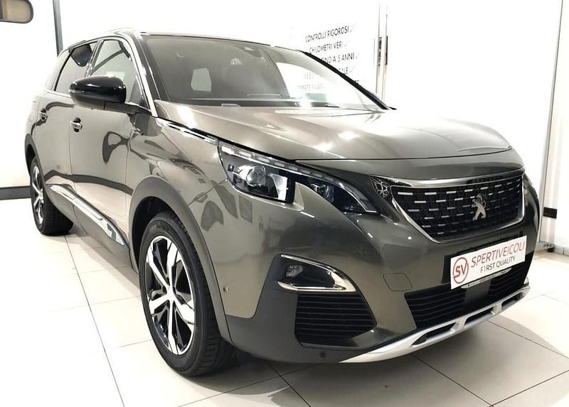 Usata Peugeot 5008 GT-line 130 CV (95 kW) 2020 Grigio SUV
