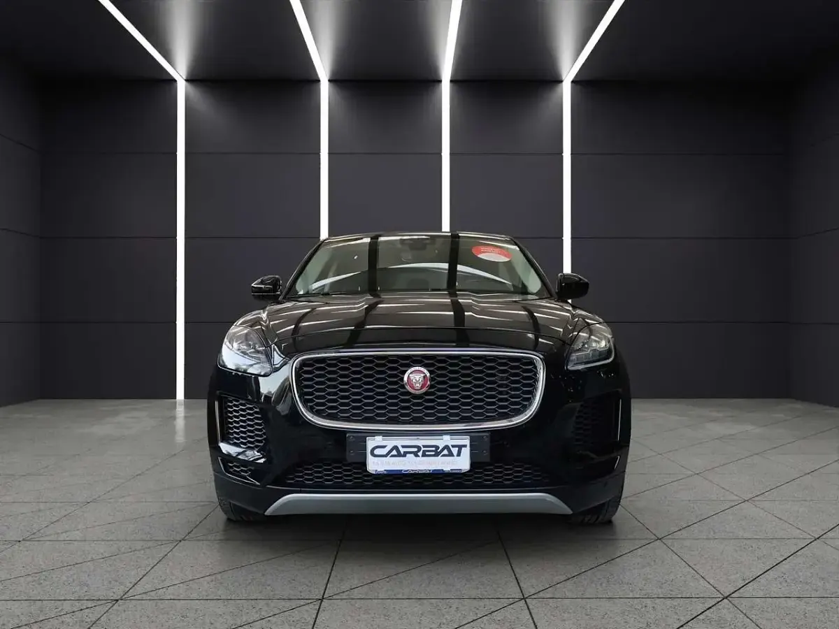 Usata Jaguar E-Pace R-Dynamic 180 CV (132 kW) 2019 Nero SUV