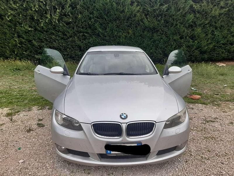 Usata BMW 320 177 CV (130 kW) 2009 Argento Coupé