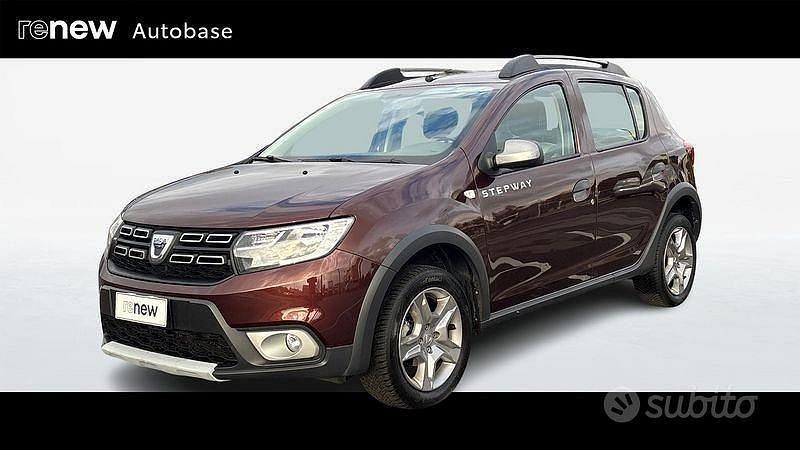 Usata Dacia Sandero Stepway 90 CV (66 kW) 2017 Marrone Berlina
