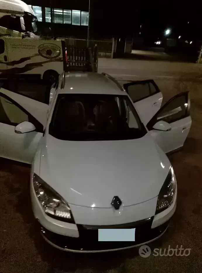 Usata Renault Mégane III 110 CV (80 kW) 2013 Bianco Berlina