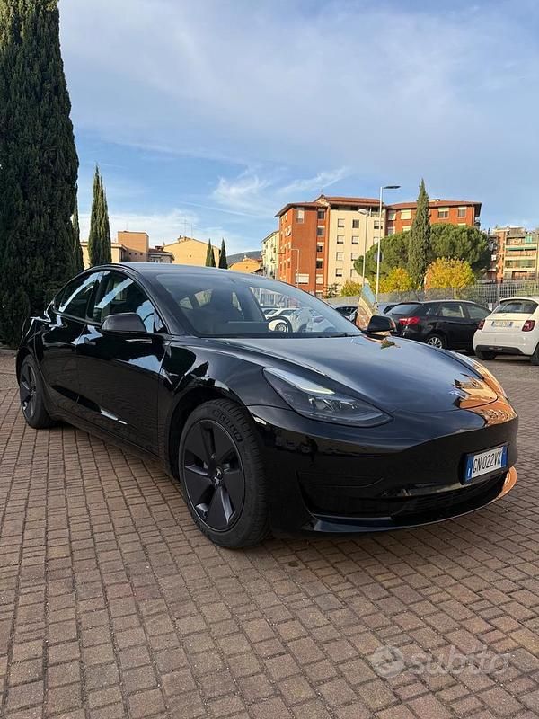 Usata Tesla Model 3 208 kW (283 CV) 2023 Nero Berlina