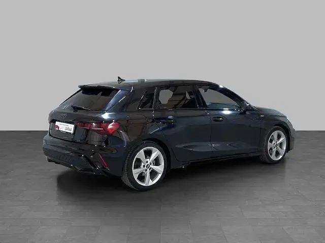 Usata Audi A3 S-Line 150 CV (110 kW) 2025 Nero mito metallizzato Berlina