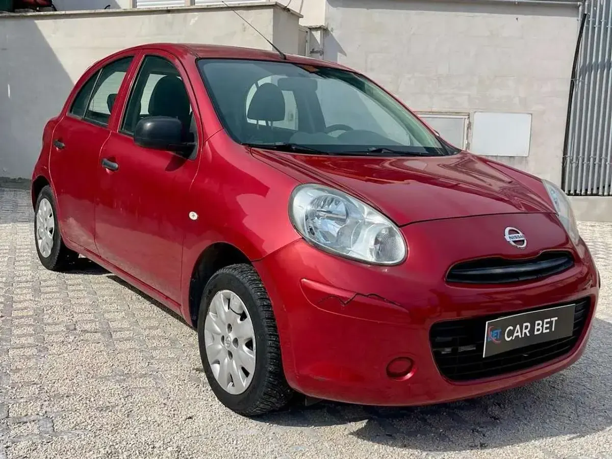 Usata Nissan Micra Pure 80 CV (58 kW) 2011 Rosso brillante Utilitaria