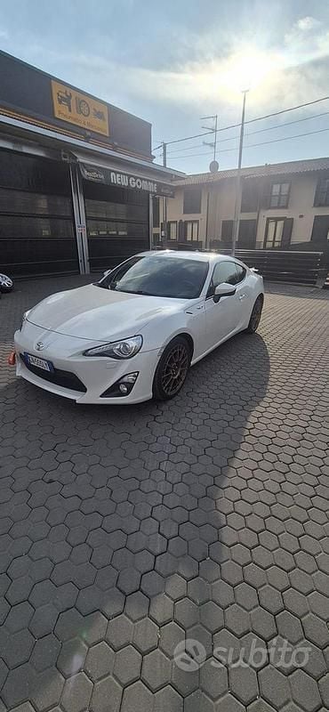 Usata Toyota GT86 GT 200 CV (147 kW) 2013 Bianco Coupé