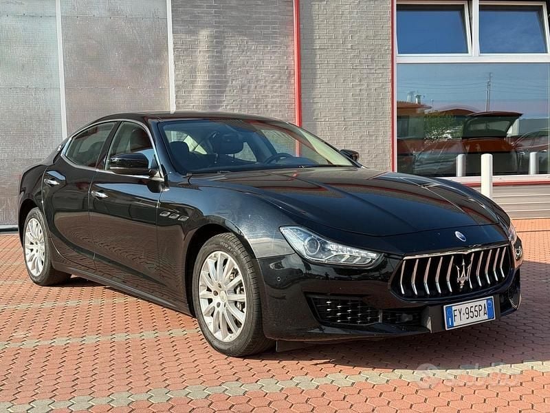 Usata Maserati Ghibli 250 CV (183 kW) 2019 Nero Berlina