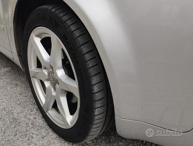 Usata Audi A4 130 CV (95 kW) 2003 Grigio Station wagon