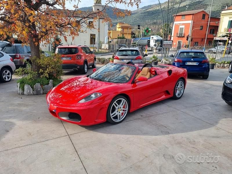 Usata Ferrari F430 490 CV (360 kW) 2009 Rosso Cabrio