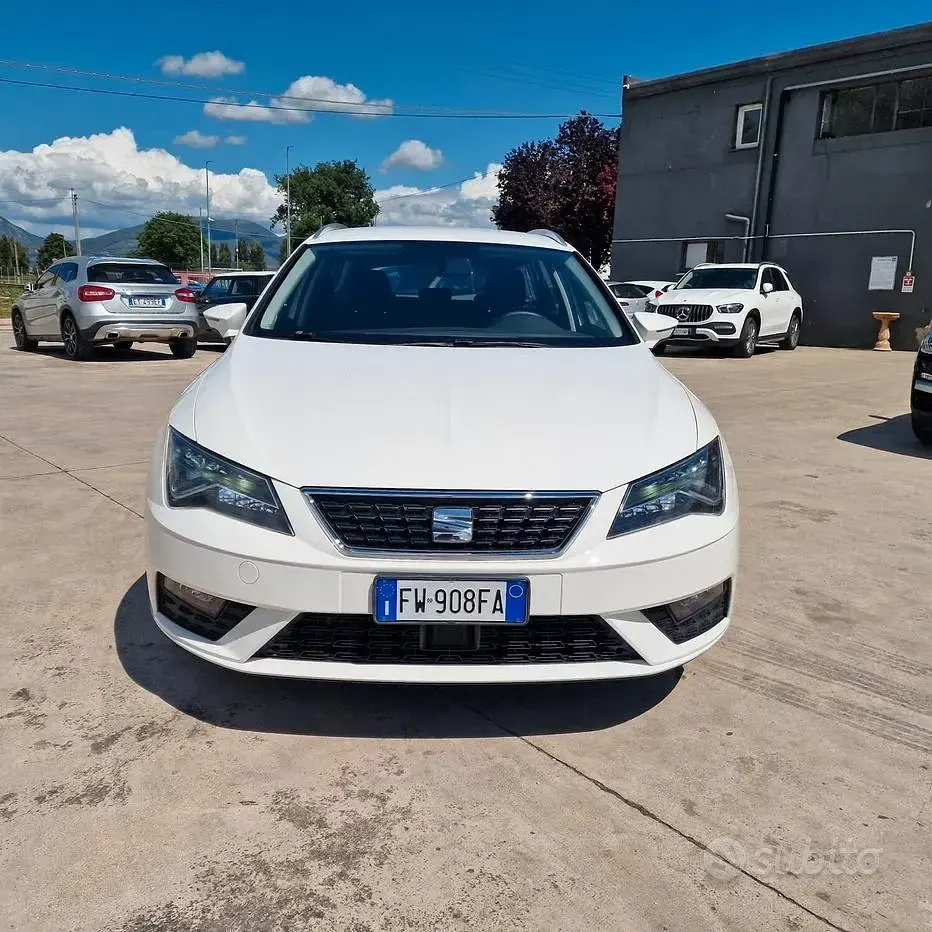 Usata Seat Leon ST Business 131 CV (96 kW) 2019 Bianco Station wagon