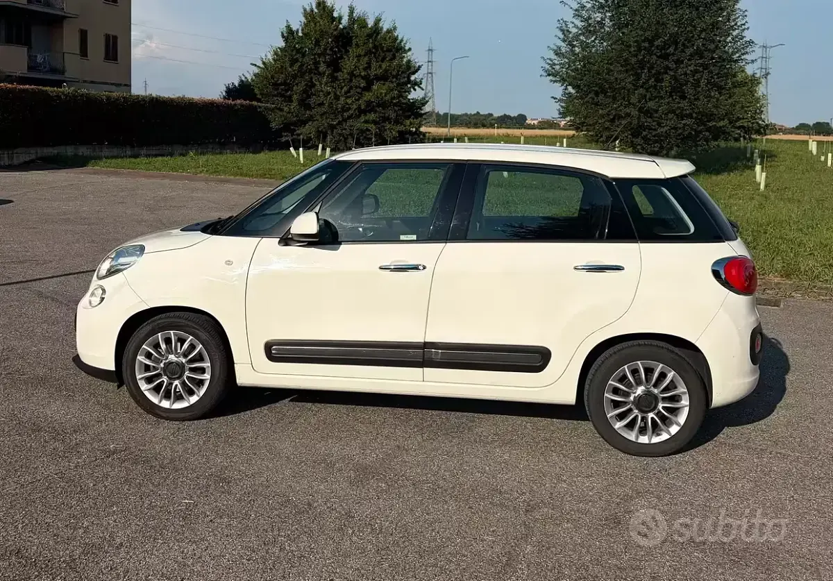 Usata Fiat 500L Lounge 95 CV (69 kW) 2017 Monovolume