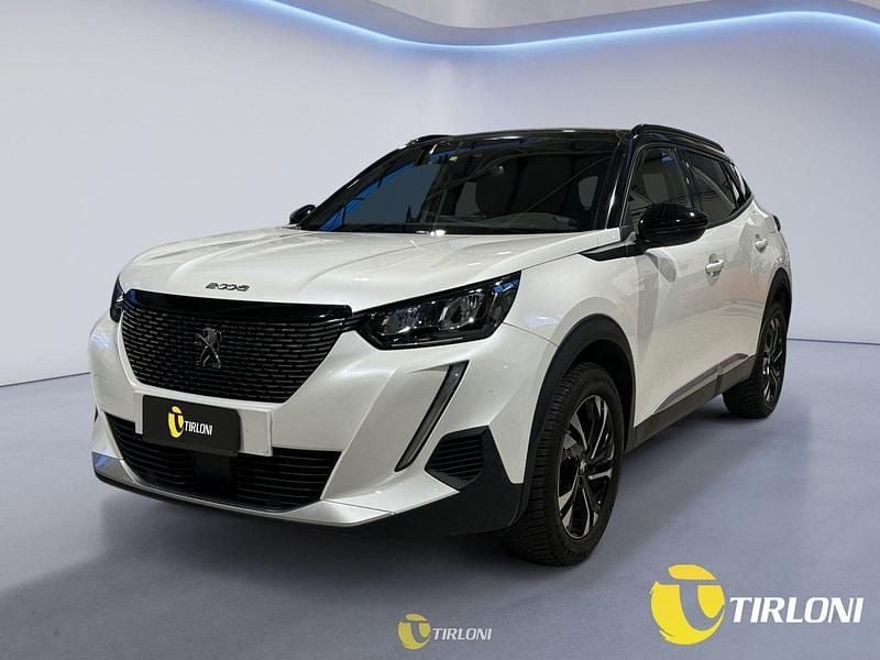 Usado Peugeot 2008 Allure 131 CV (96 kW) 2023 Blanco SUV
