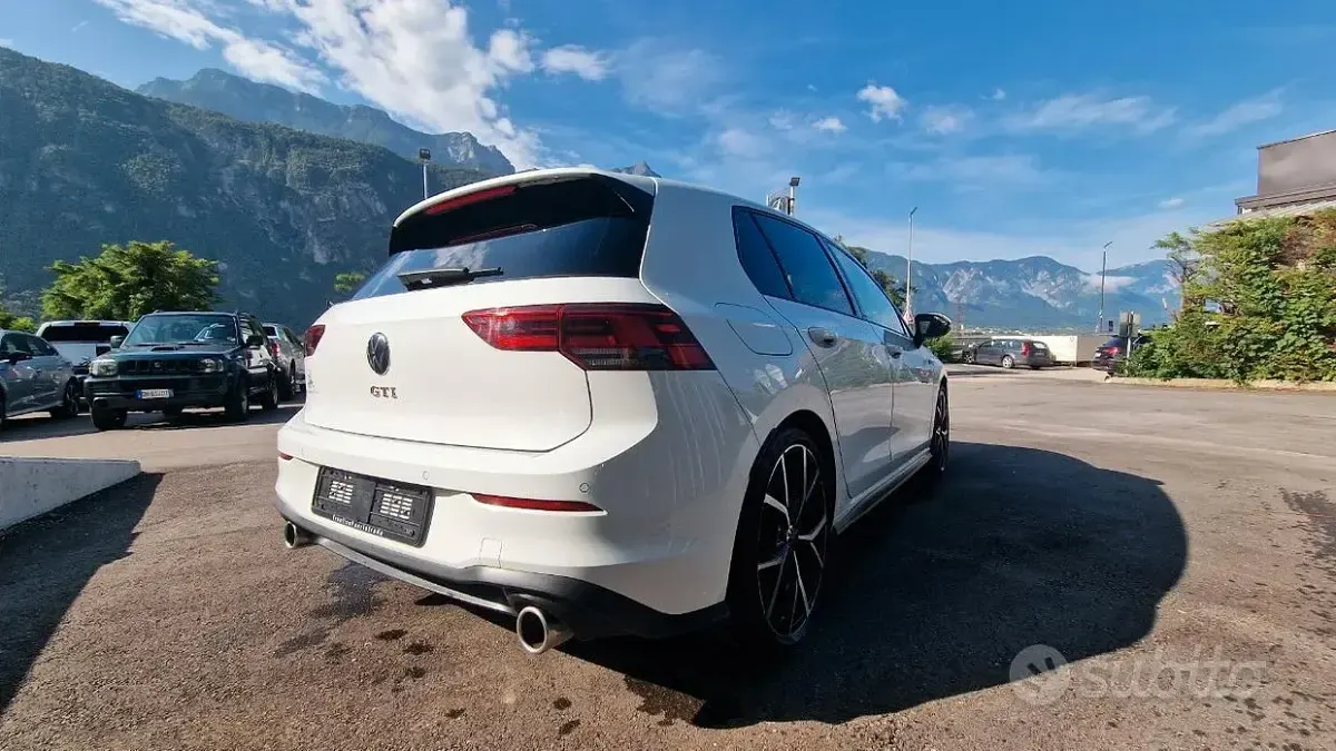 Usata VW Golf VIII GTI 245 CV (180 kW) 2022 Berlina