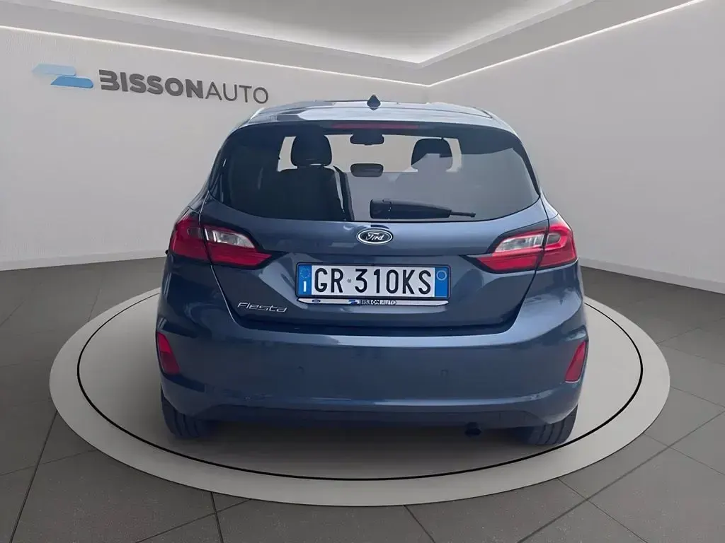 Usata Ford Fiesta Titanium 75 CV (55 kW) 2023 Chrome blue Utilitaria