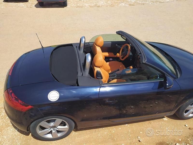 Usata Audi TT Roadster 200 CV (147 kW) 2007 Blu Cabrio