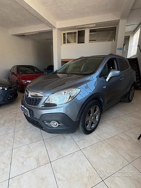 Grigio Usata 2013 Opel Mokka Cosmo SUV | 8900 € (Buon prezzo) - Immagine 1/4