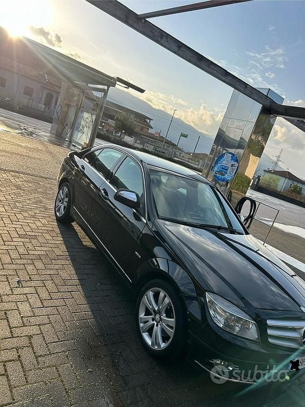 Usata Mercedes C220 Avantgarde 2008 Berlina