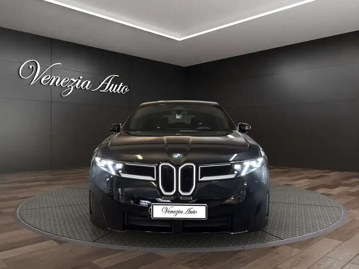 Usata BMW iX3 344 kW (468 CV) 2026 Nero SUV