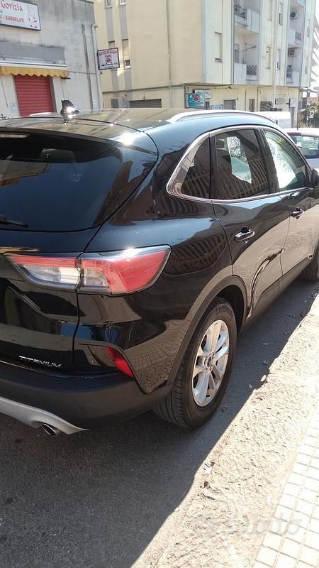 Usata Ford Kuga 2021 Nero SUV