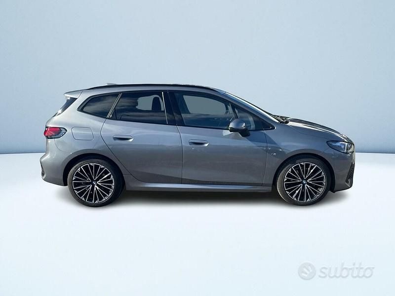 Usata BMW 218 Active Tourer M Sport 150 CV (110 kW) 2025 Grigio metallizzato Monovolume