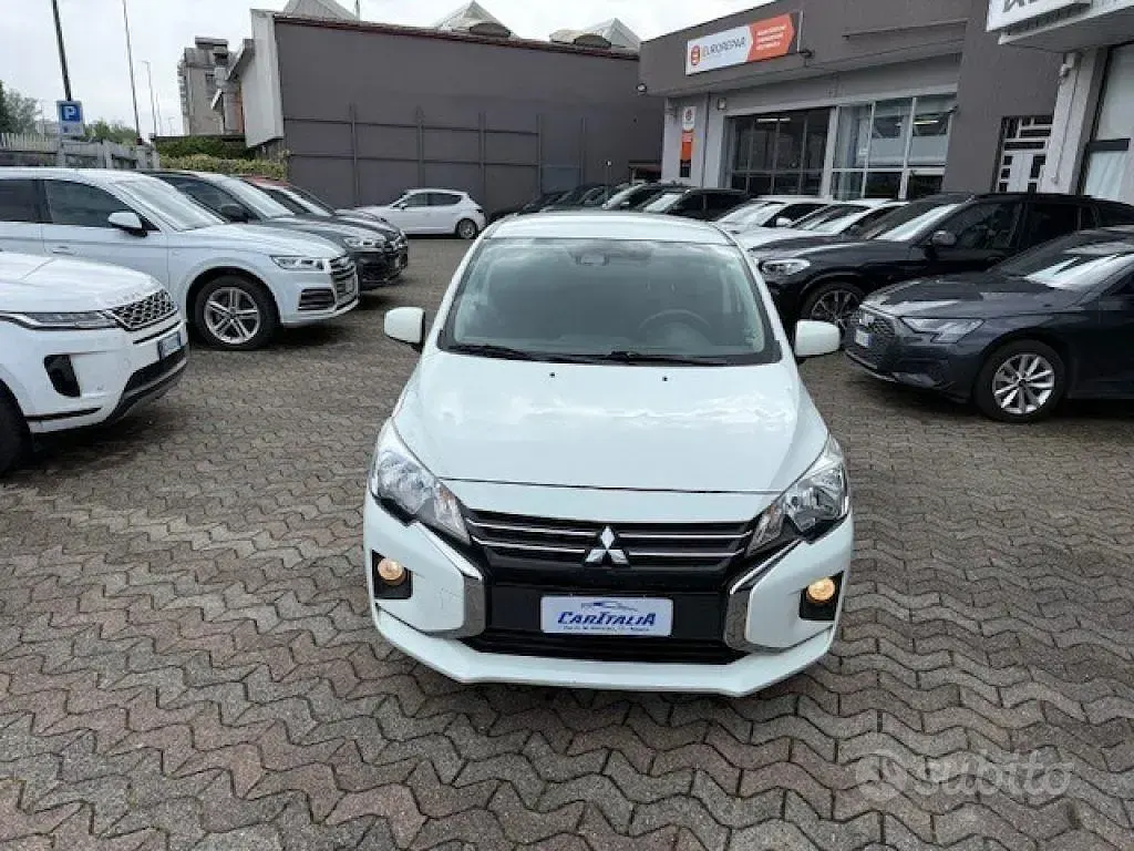 Usata Mitsubishi Space Star Intense 71 CV (52 kW) 2022 Bianco Utilitaria