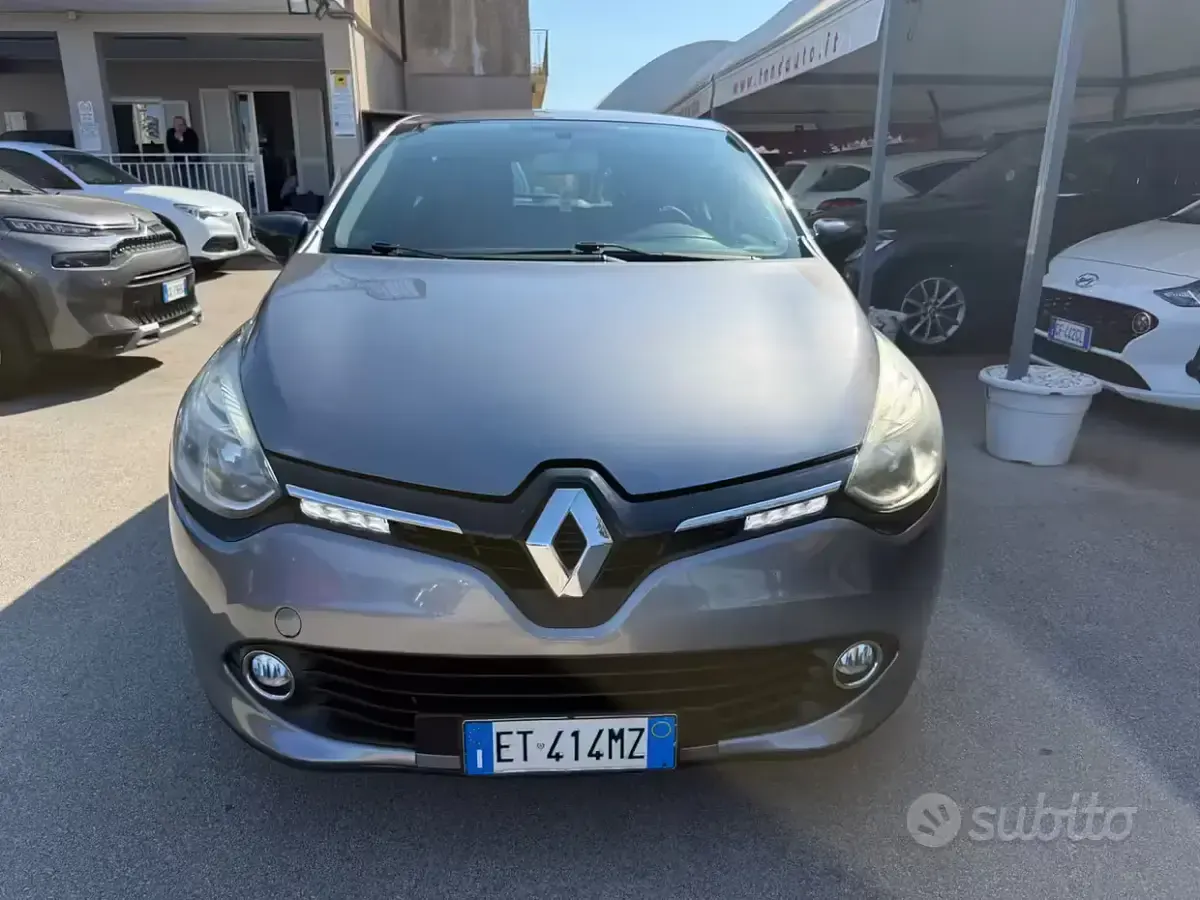 Usata Renault Clio IV 75 CV (55 kW) 2013 Grigio Berlina