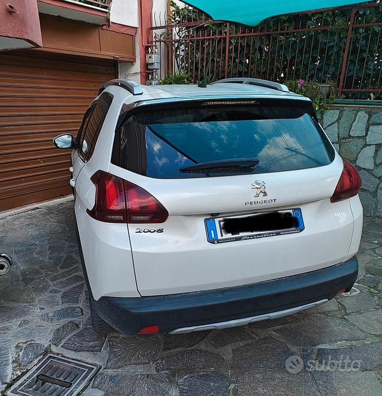 Usata Peugeot 2008 Allure 2019 Bianco SUV