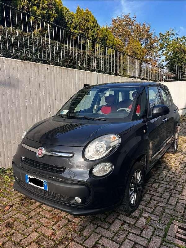 Usata 2013 Fiat 500L Living Monovolume | 6300 € (Buon prezzo) - Immagine 1/4