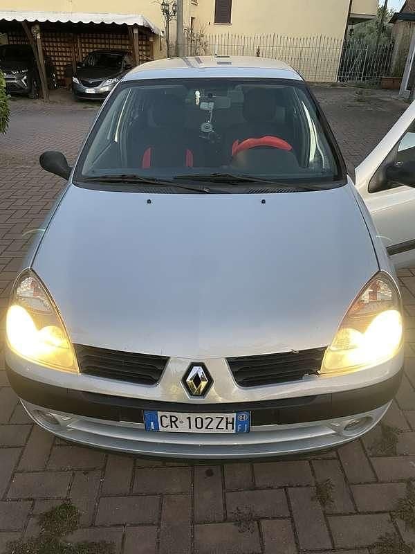 Usata Renault Clio II 58 CV (42 kW) 2004 Berlina