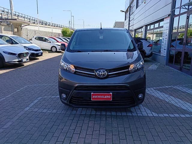 Usata Toyota Proace 122 CV (89 kW) 2021 Antracite Monovolume