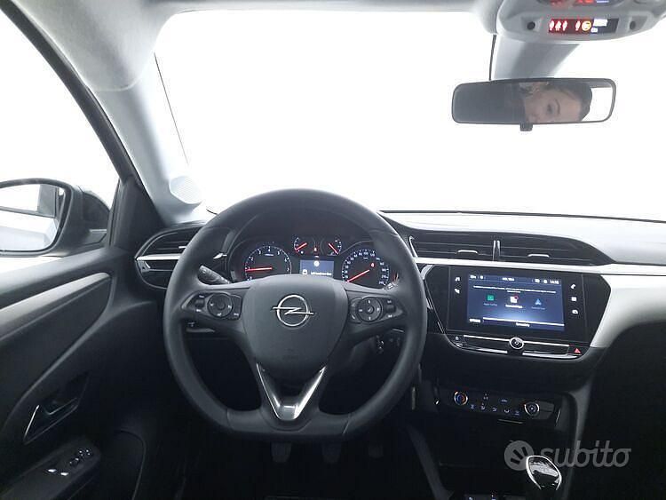 Usata Opel Corsa Edition 102 CV (75 kW) 2021 Grigio Utilitaria