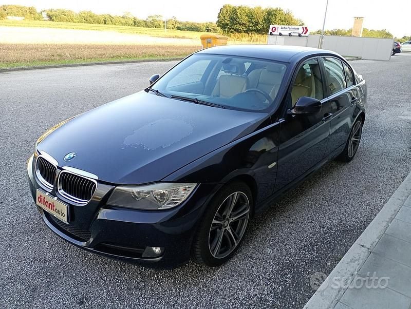 Usata BMW 320 177 CV (130 kW) 2009 Nero Berlina