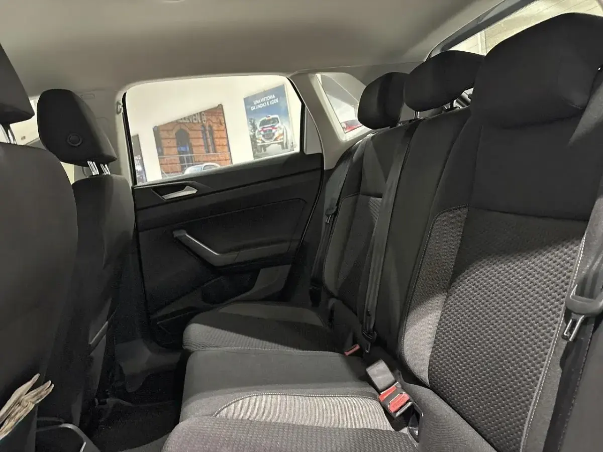 Usata VW Polo 80 CV (58 kW) 2021 Grigio Utilitaria