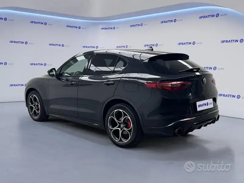 Usata Alfa Romeo Stelvio Veloce 210 CV (154 kW) 2022 Blu misano [756]  metallizzato SUV