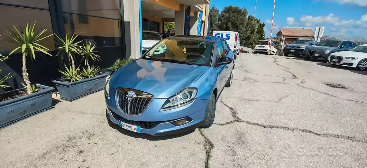 Usata Lancia Delta 120 CV (88 kW) 2008 Utilitaria