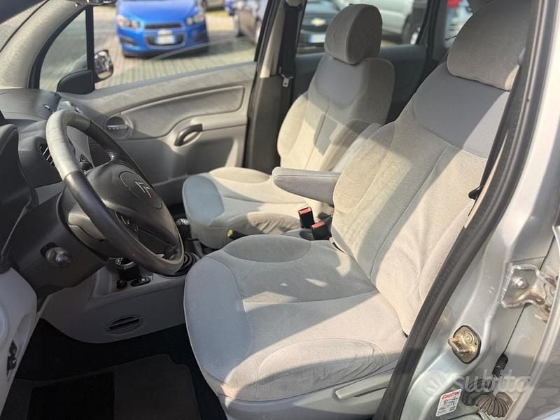 Usata Citroën C3 Exclusive 73 CV (53 kW) 2003 Grigio Berlina