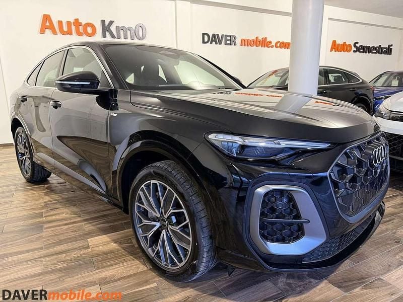 Nero Nuova 2025 Audi Q5 S-Line SUV | 71.490 € (Super prezzo) - Immagine 1/4