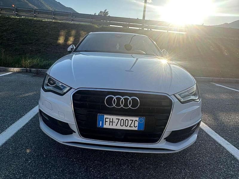 Bianco Usata 2014 Audi A3 Ambiente Tre volumi | 14.500 € (Cara) - Immagine 1/4