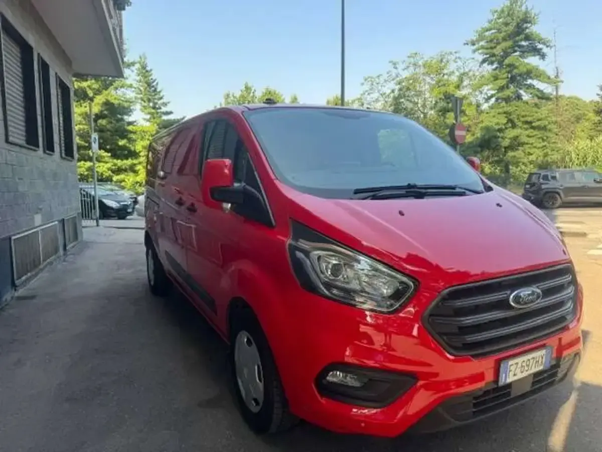 Usata Ford Transit Custom 131 CV (96 kW) 2019 Rosso Furgone
